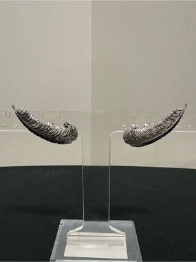 Vintage 1950s Sarah Coventry "Featherfroth" Earrings – Signed SAC – Silver Tone